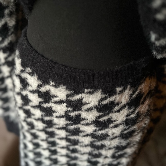 2 piece furry houndstooth skirt set - Picture 4 of 4